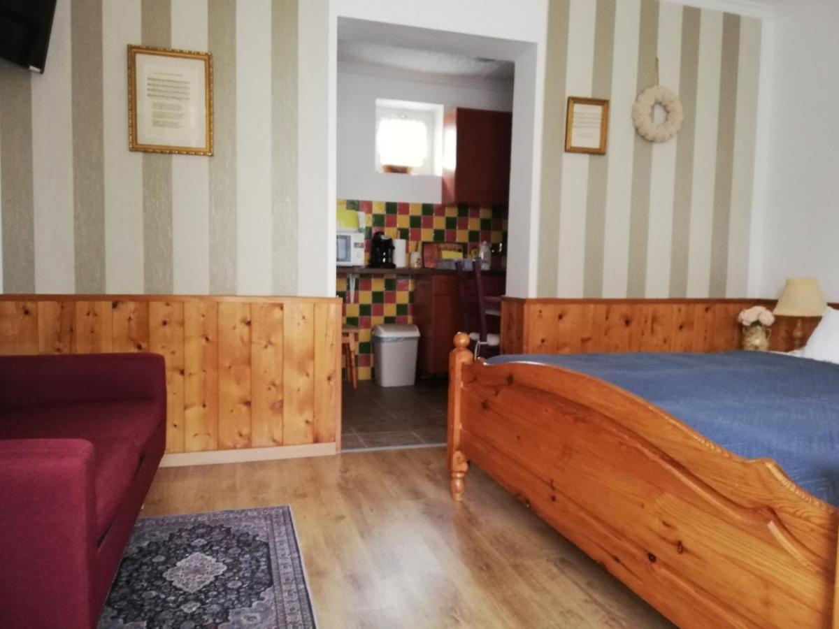 Bobita Apartmanhaz Szilvásvárad Exteriör bild