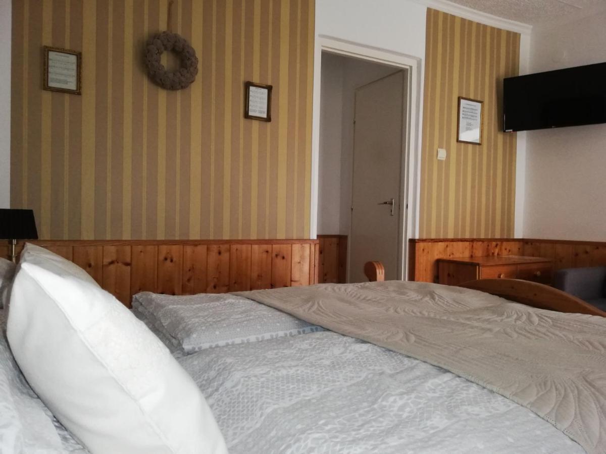 Bobita Apartmanhaz Szilvásvárad Exteriör bild