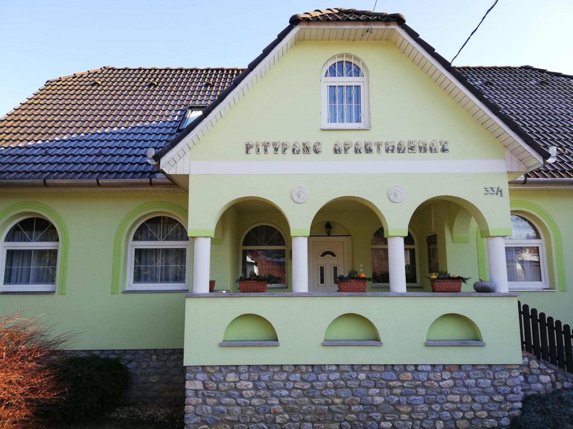 Bobita Apartmanhaz Szilvásvárad Exteriör bild