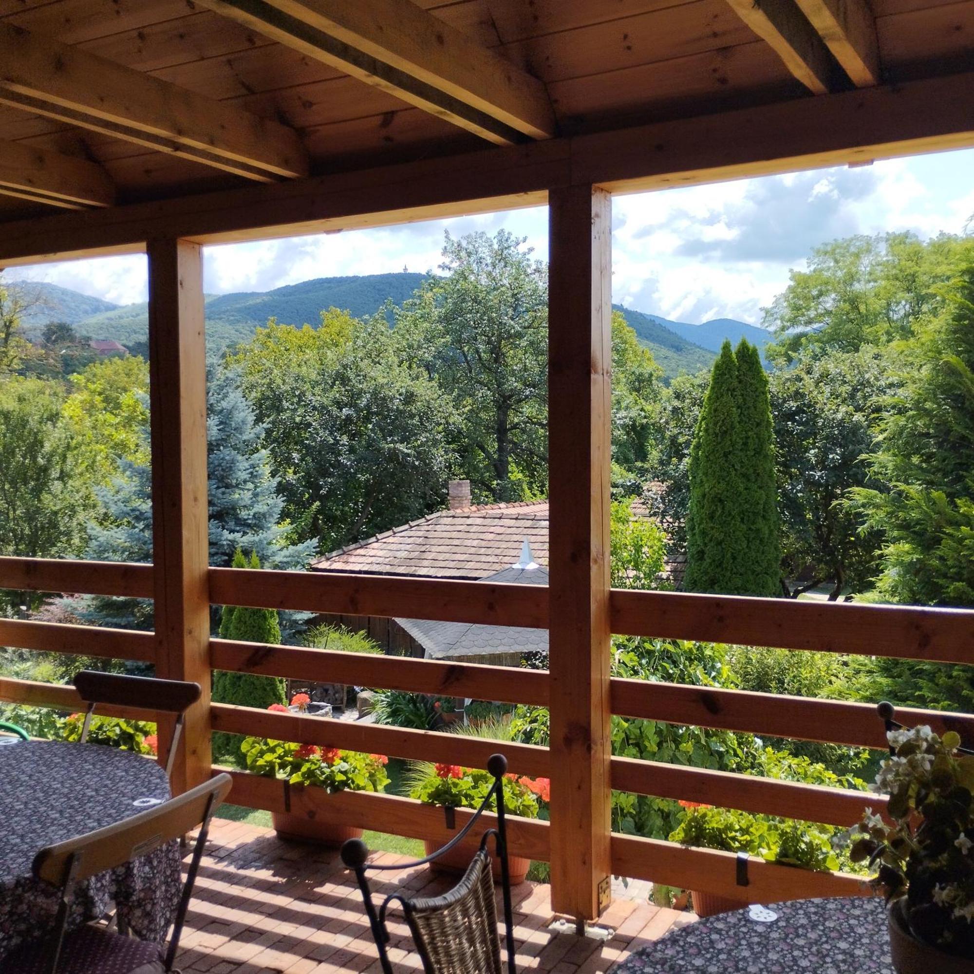 Bobita Apartmanhaz Szilvásvárad Exteriör bild
