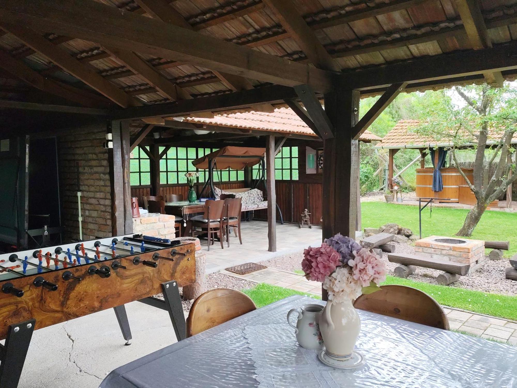 Bobita Apartmanhaz Szilvásvárad Exteriör bild