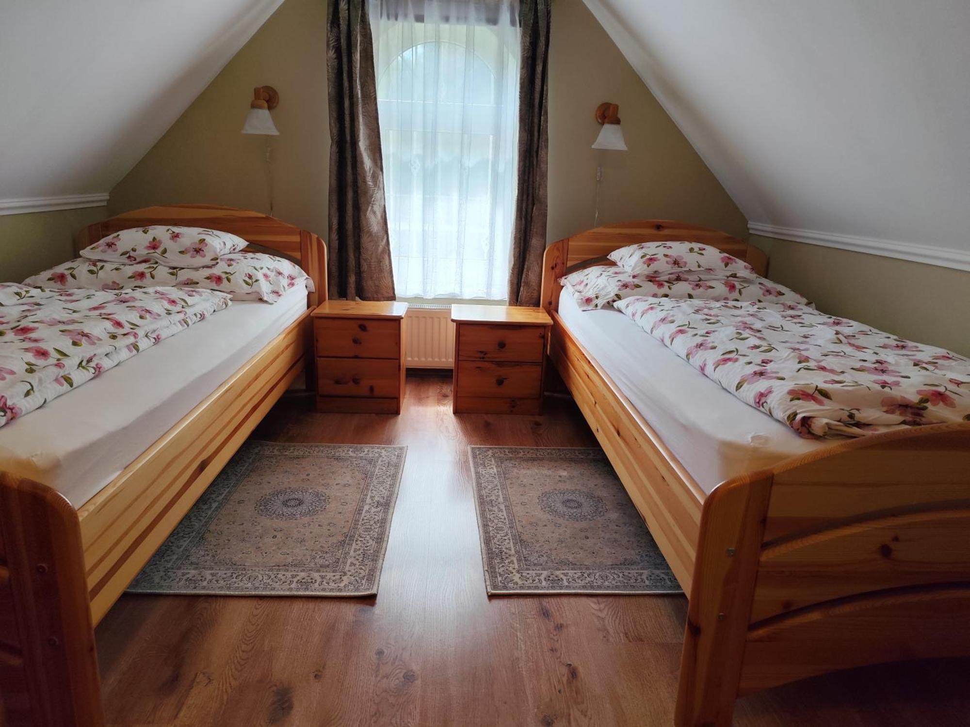 Bobita Apartmanhaz Szilvásvárad Exteriör bild