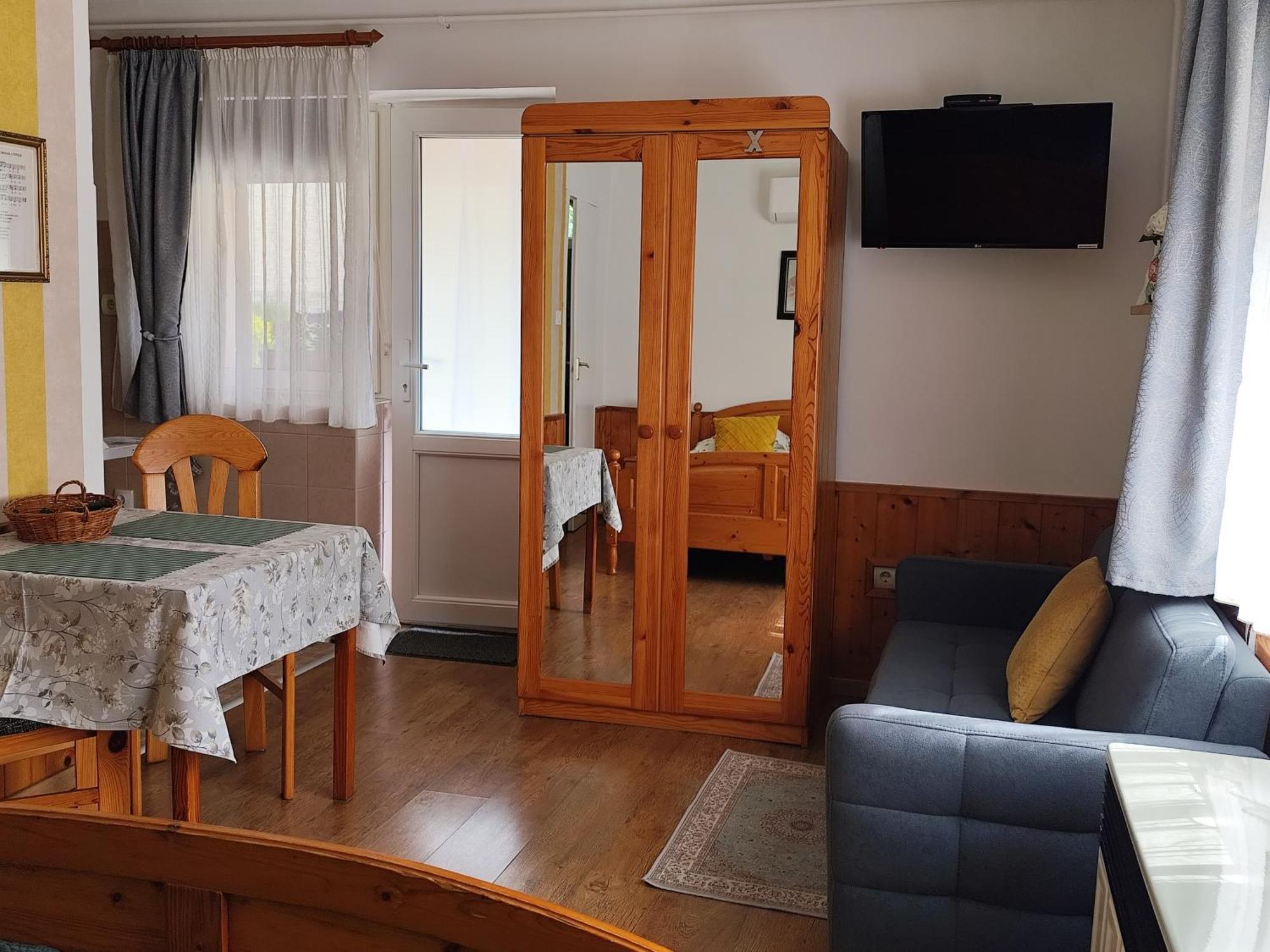 Bobita Apartmanhaz Szilvásvárad Exteriör bild